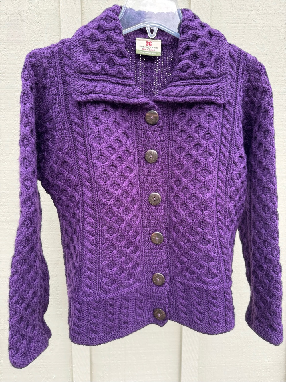IRISH SWEATER CARDIGAN 100% MERINO WOOL carriag donn IRELAND S (or M) PURPLE